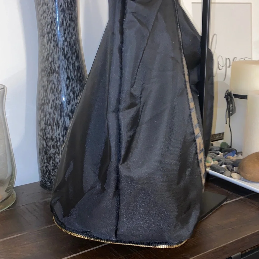 New! Versace Large Black Foldable Weekend Tote with Gold Accents - Picture 7 of 16